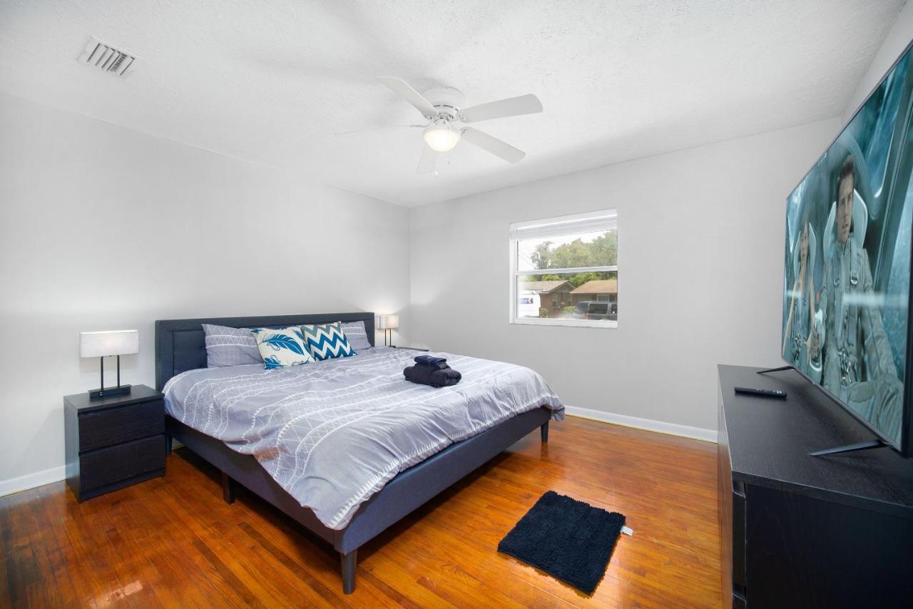 King Bedroom 2Bed1Bath Sleeps 4 Close To Town Center Downtown Beach Mayo Clinic Jacksonville Eksteriør bilde